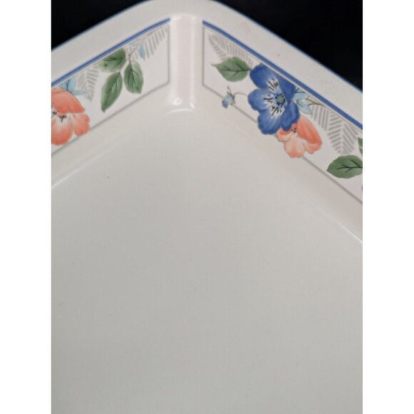 Mikasa Intaglio CAC42 Country Poppies Baking Casserole Dish 10 1/2" x 13" - Picture 5 of 8